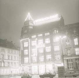 Bożonarodzeniowa iluminacja Spółdzielczego Domu Handlowego Feniks
