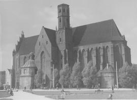 Album poświęcony uroczystościom 750-lecia przybycia dominikanów do Polski