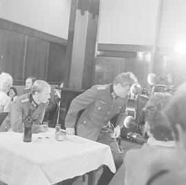 z planu "Stawki większej niż życie"