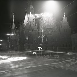Wrocławski ratusz nocą