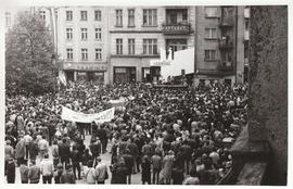 Zbiory Grzegorza Starosteckiego - Wiec wyborczy Solidarności w Świdnicy