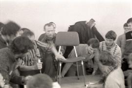 Spotkanie z Adamem Michnikiem w sali im. W. Nehringa